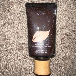 Tarte Amazonian Clay Full Coverage Foundation light beige